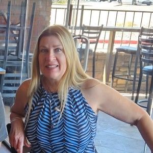 Meet your Posher, Monica